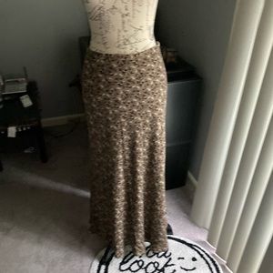 Banana Republic tulip skirt in rayon & wool fully lined   Size~8  NWOT